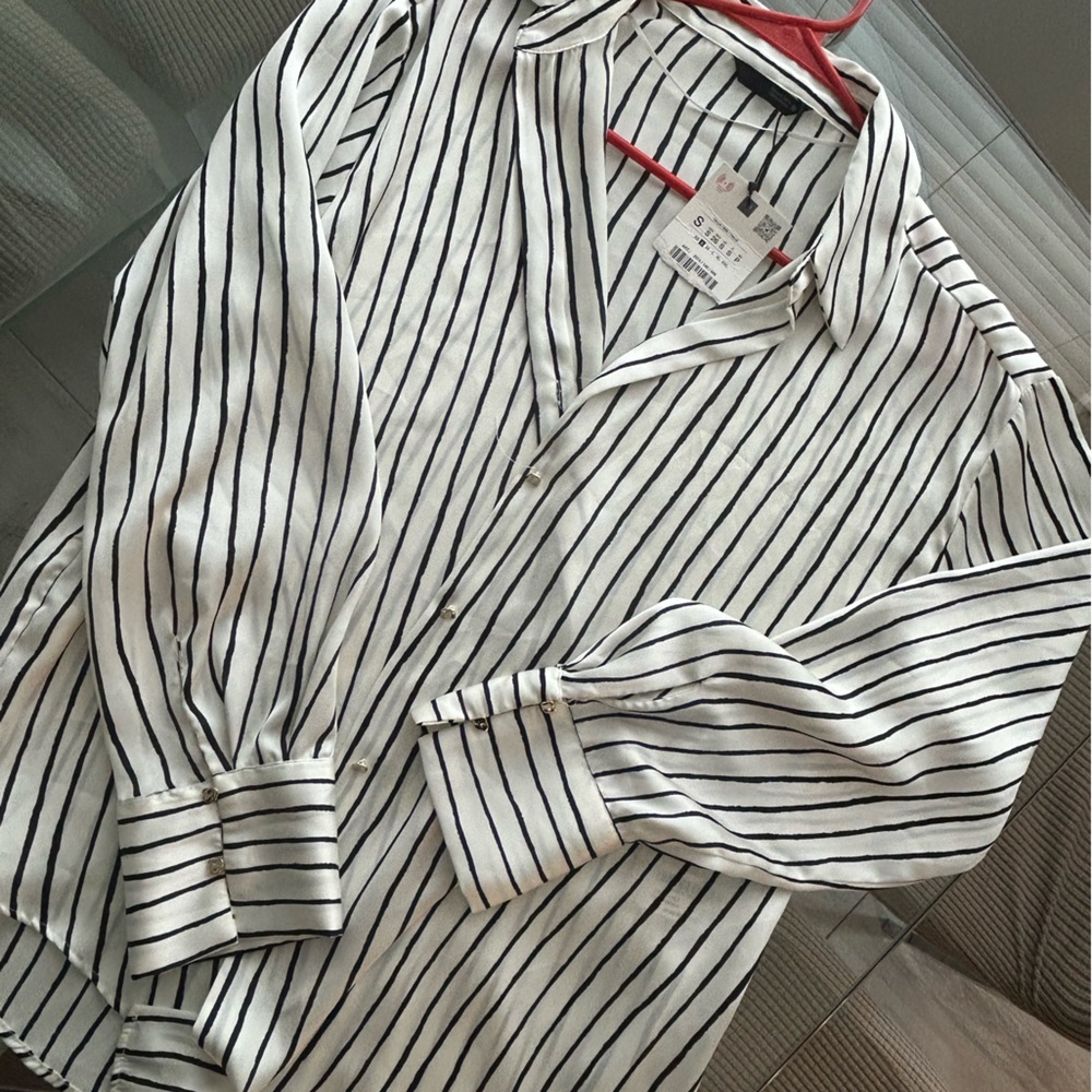 H&M Black and White Striped Shirt BRAND NEW